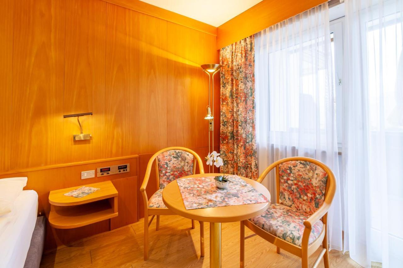 Fruehstuecks-Hotel Olympia Tirolo Dış mekan fotoğraf