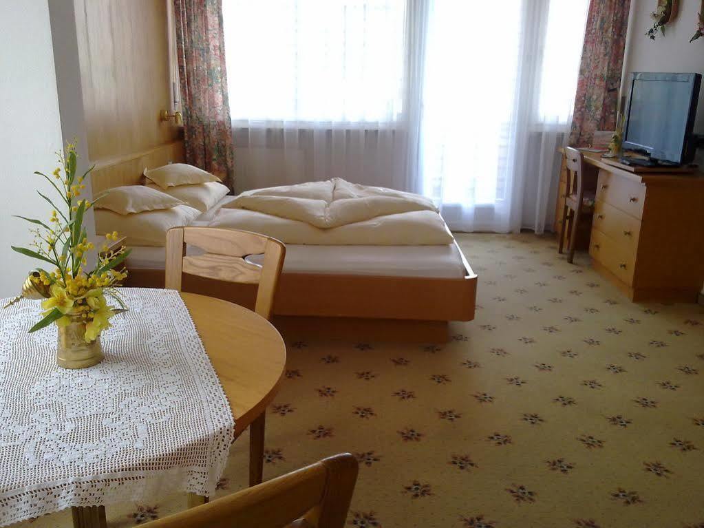 Fruehstuecks-Hotel Olympia Tirolo Dış mekan fotoğraf